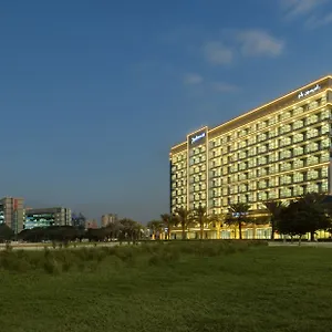 Radisson Blu Silicon Oasis Hotel